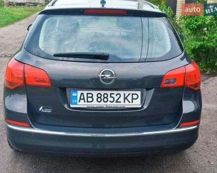 Серый Опель Астра, объемом двигателя 1.6 л и пробегом 208 тыс. км за 8000 $, фото 6 на Automoto.ua