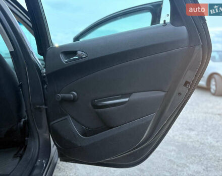 Серый Опель Астра, объемом двигателя 1.7 л и пробегом 210 тыс. км за 7990 $, фото 8 на Automoto.ua