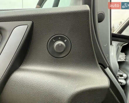 Серый Опель Астра, объемом двигателя 1.6 л и пробегом 242 тыс. км за 8800 $, фото 31 на Automoto.ua