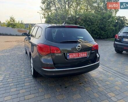 Серый Опель Астра, объемом двигателя 1.6 л и пробегом 240 тыс. км за 8650 $, фото 4 на Automoto.ua