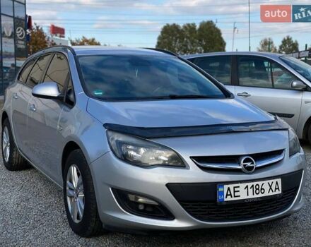 Опель Астра 2015 у Дніпро (Дніпропетровську) на Automoto.ua Сірий Опель Астра, об'ємом двигуна 1.6 л та пробігом 290 тис. км за 7999 $, фото 6 на Automoto.ua