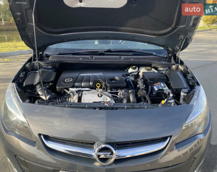 Серый Опель Астра, объемом двигателя 1.6 л и пробегом 165 тыс. км за 7700 $, фото 12 на Automoto.ua