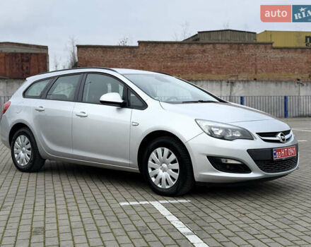 Серый Опель Астра, объемом двигателя 1.6 л и пробегом 242 тыс. км за 8800 $, фото 1 на Automoto.ua