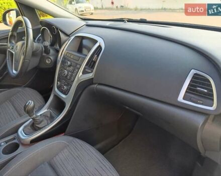 Серый Опель Астра, объемом двигателя 1.6 л и пробегом 240 тыс. км за 8650 $, фото 23 на Automoto.ua