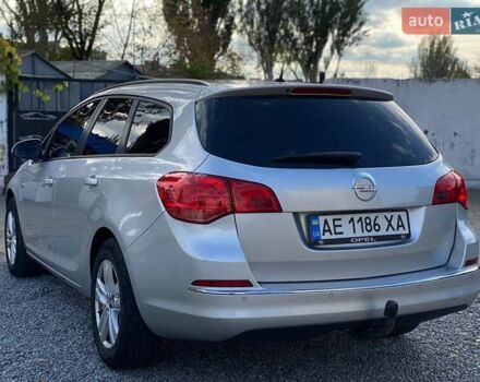 Опель Астра 2015 у Дніпро (Дніпропетровську) на Automoto.ua Сірий Опель Астра, об'ємом двигуна 1.6 л та пробігом 290 тис. км за 7999 $, фото 9 на Automoto.ua