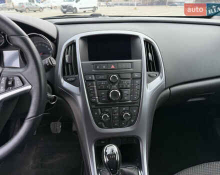 Серый Опель Астра, объемом двигателя 1.6 л и пробегом 242 тыс. км за 8800 $, фото 24 на Automoto.ua