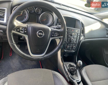 Серый Опель Астра, объемом двигателя 1.6 л и пробегом 165 тыс. км за 7700 $, фото 7 на Automoto.ua