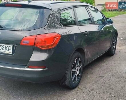 Серый Опель Астра, объемом двигателя 1.6 л и пробегом 208 тыс. км за 8000 $, фото 4 на Automoto.ua