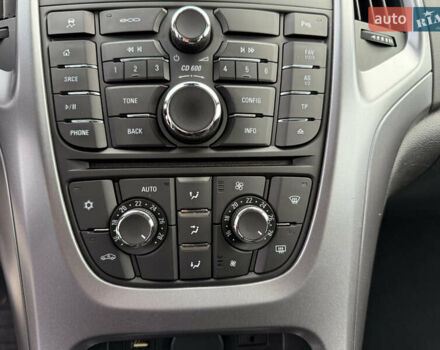 Серый Опель Астра, объемом двигателя 1.6 л и пробегом 242 тыс. км за 8800 $, фото 26 на Automoto.ua