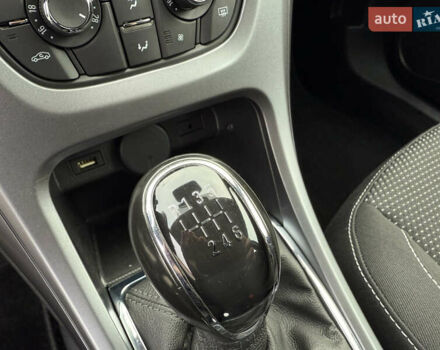 Серый Опель Астра, объемом двигателя 1.6 л и пробегом 242 тыс. км за 8800 $, фото 27 на Automoto.ua