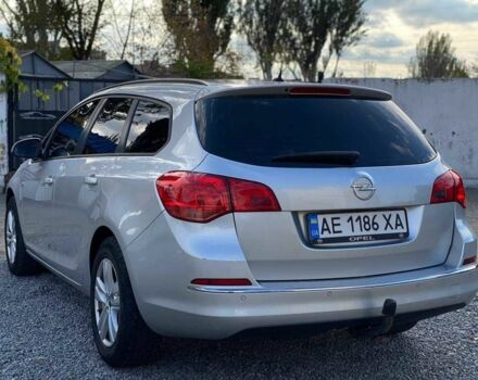 Опель Астра 2015 у Дніпро (Дніпропетровську) на Automoto.ua Сірий Опель Астра, об'ємом двигуна 1.6 л та пробігом 290 тис. км за 7999 $, фото 9 на Automoto.ua