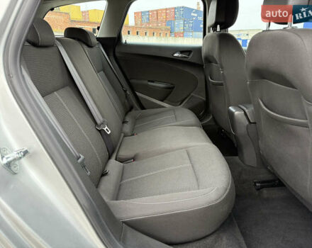 Серый Опель Астра, объемом двигателя 1.6 л и пробегом 242 тыс. км за 8800 $, фото 38 на Automoto.ua