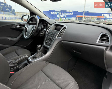 Серый Опель Астра, объемом двигателя 1.6 л и пробегом 242 тыс. км за 8800 $, фото 42 на Automoto.ua