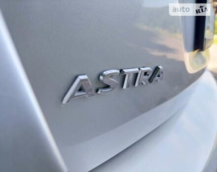 Серый Опель Астра, объемом двигателя 1.6 л и пробегом 160 тыс. км за 12100 $, фото 5 на Automoto.ua