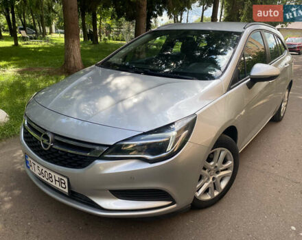Серый Опель Астра, объемом двигателя 1.6 л и пробегом 205 тыс. км за 9300 $, фото 4 на Automoto.ua