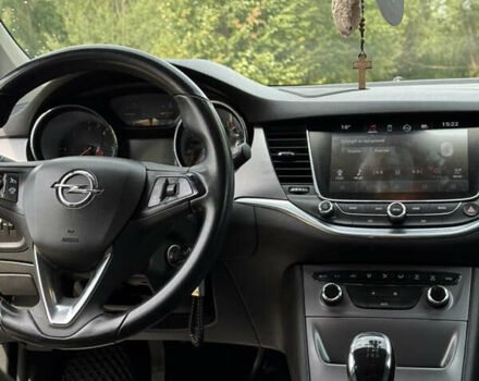 Серый Опель Астра, объемом двигателя 1.6 л и пробегом 272 тыс. км за 9600 $, фото 7 на Automoto.ua