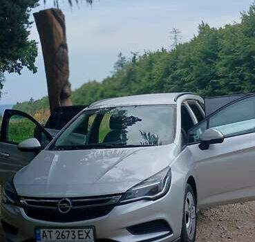 Серый Опель Астра, объемом двигателя 1.6 л и пробегом 242 тыс. км за 8500 $, фото 2 на Automoto.ua