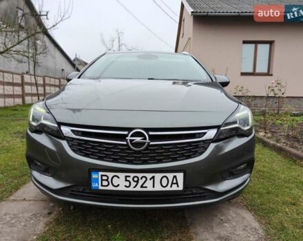 Серый Опель Астра, объемом двигателя 1.6 л и пробегом 283 тыс. км за 11499 $, фото 6 на Automoto.ua