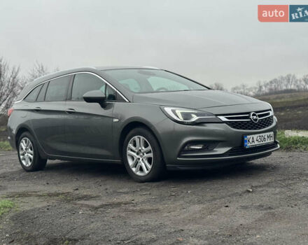 Сірий Опель Астра, об'ємом двигуна 1.6 л та пробігом 260 тис. км за 10000 $, фото 2 на Automoto.ua