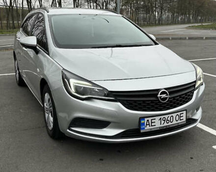 Серый Опель Астра, объемом двигателя 1.6 л и пробегом 152 тыс. км за 8999 $, фото 6 на Automoto.ua