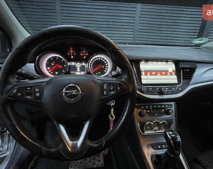 Серый Опель Астра, объемом двигателя 1.6 л и пробегом 185 тыс. км за 10800 $, фото 5 на Automoto.ua