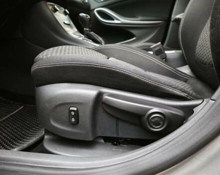 Серый Опель Астра, объемом двигателя 1.6 л и пробегом 258 тыс. км за 11200 $, фото 18 на Automoto.ua