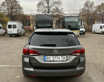 Серый Опель Астра, объемом двигателя 1.6 л и пробегом 198 тыс. км за 10700 $, фото 5 на Automoto.ua