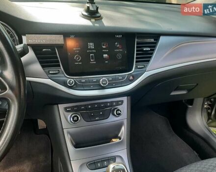 Серый Опель Астра, объемом двигателя 1.6 л и пробегом 250 тыс. км за 10300 $, фото 4 на Automoto.ua