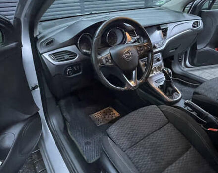 Серый Опель Астра, объемом двигателя 1.6 л и пробегом 185 тыс. км за 10800 $, фото 14 на Automoto.ua