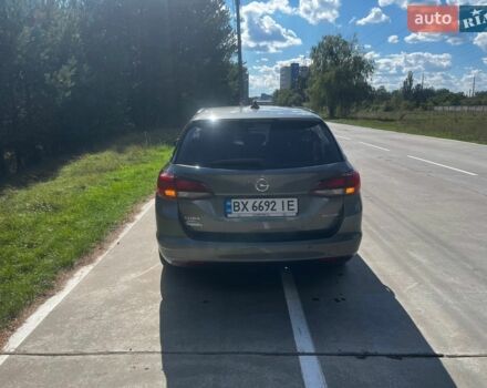Сірий Опель Астра, об'ємом двигуна 1.6 л та пробігом 210 тис. км за 9999 $, фото 4 на Automoto.ua