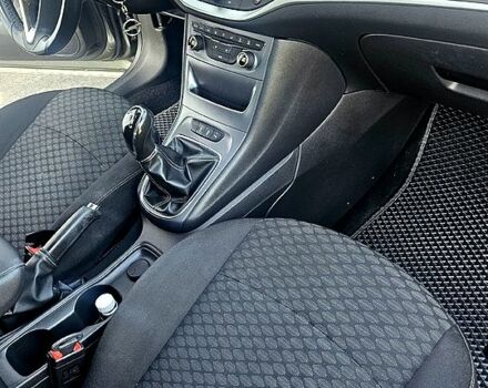 Серый Опель Астра, объемом двигателя 1.6 л и пробегом 205 тыс. км за 10700 $, фото 7 на Automoto.ua