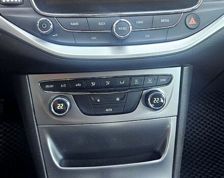 Серый Опель Астра, объемом двигателя 1.6 л и пробегом 205 тыс. км за 10700 $, фото 11 на Automoto.ua