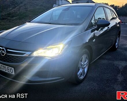 Серый Опель Астра, объемом двигателя 1.6 л и пробегом 205 тыс. км за 10700 $, фото 4 на Automoto.ua