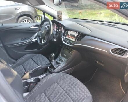 Серый Опель Астра, объемом двигателя 1.6 л и пробегом 336 тыс. км за 10000 $, фото 3 на Automoto.ua