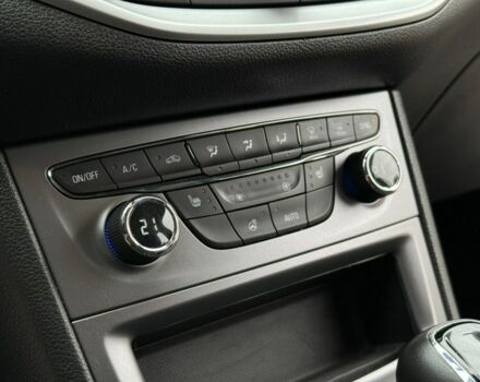 Серый Опель Астра, объемом двигателя 1.6 л и пробегом 157 тыс. км за 12199 $, фото 14 на Automoto.ua