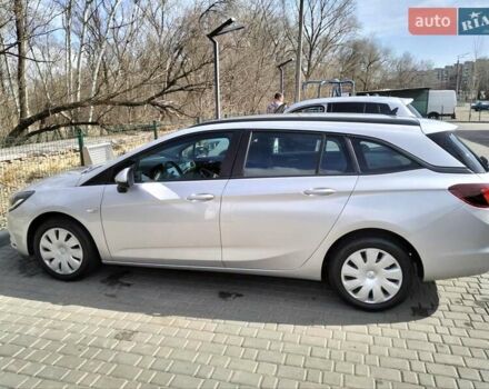 Серый Опель Астра, объемом двигателя 1.6 л и пробегом 336 тыс. км за 10000 $, фото 1 на Automoto.ua