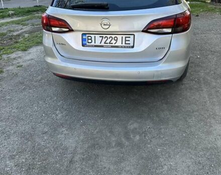 Серый Опель Астра, объемом двигателя 1.6 л и пробегом 218 тыс. км за 11250 $, фото 2 на Automoto.ua
