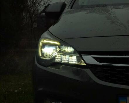 Серый Опель Астра, объемом двигателя 1.6 л и пробегом 192 тыс. км за 12100 $, фото 11 на Automoto.ua