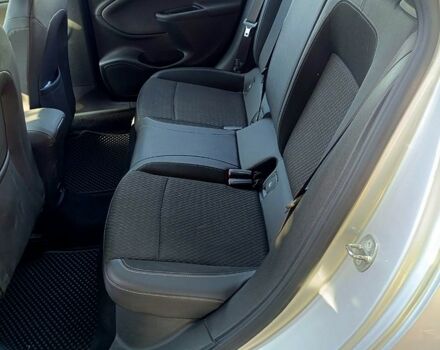 Серый Опель Астра, объемом двигателя 1.6 л и пробегом 181 тыс. км за 11000 $, фото 11 на Automoto.ua