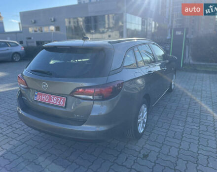 Серый Опель Астра, объемом двигателя 1.6 л и пробегом 207 тыс. км за 10800 $, фото 4 на Automoto.ua