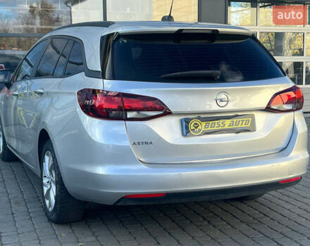 Серый Опель Астра, объемом двигателя 1.5 л и пробегом 110 тыс. км за 13000 $, фото 4 на Automoto.ua