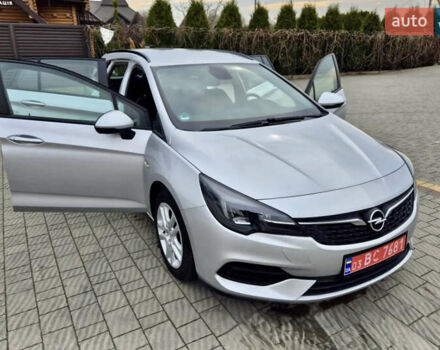 Серый Опель Астра, объемом двигателя 1.5 л и пробегом 270 тыс. км за 9999 $, фото 31 на Automoto.ua