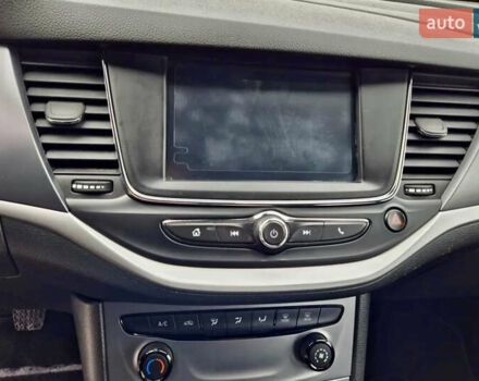 Серый Опель Астра, объемом двигателя 1.5 л и пробегом 270 тыс. км за 9999 $, фото 11 на Automoto.ua