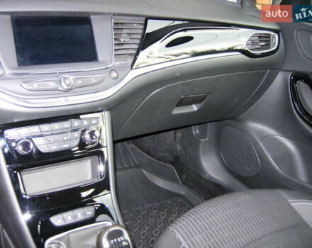 Серый Опель Астра, объемом двигателя 1.5 л и пробегом 1 тыс. км за 13500 $, фото 7 на Automoto.ua