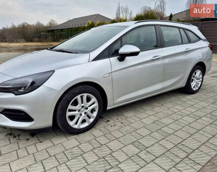 Серый Опель Астра, объемом двигателя 1.5 л и пробегом 270 тыс. км за 9999 $, фото 56 на Automoto.ua