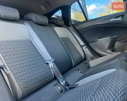 Серый Опель Астра, объемом двигателя 1.5 л и пробегом 110 тыс. км за 13000 $, фото 10 на Automoto.ua