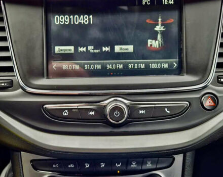 Серый Опель Астра, объемом двигателя 1.5 л и пробегом 270 тыс. км за 9999 $, фото 2 на Automoto.ua