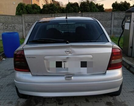 Серый Опель Астра, объемом двигателя 1.7 л и пробегом 400 тыс. км за 1500 $, фото 2 на Automoto.ua