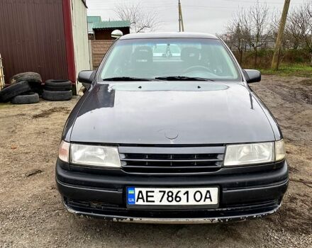 Серый Опель Астра, объемом двигателя 1.8 л и пробегом 380 тыс. км за 940 $, фото 1 на Automoto.ua