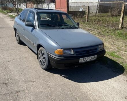 Сірий Опель Астра, об'ємом двигуна 1.8 л та пробігом 150 тис. км за 1058 $, фото 1 на Automoto.ua